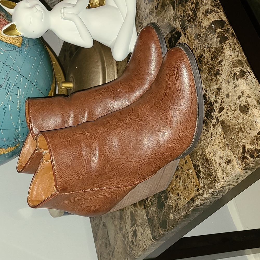 Very Volatile Ankle Boot